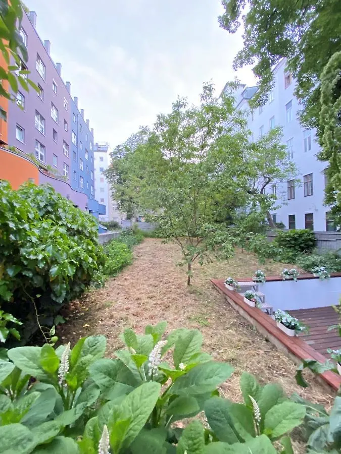 Appartement Charming Townhouse Directly By Metro à Vienne 0*,